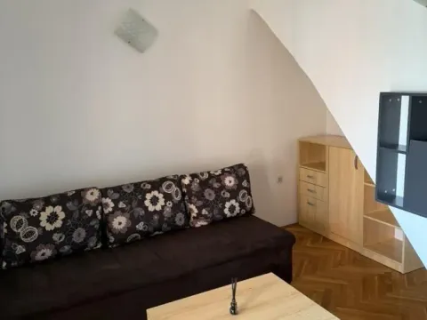 Izdavanje, dvosoban stan, 42m², Salajka, Novi Sad Sve Podlokacije - image 5