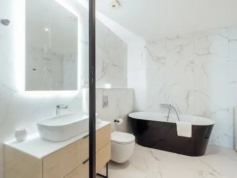 Sale, two bedroom apartment, 100m², Kotor, Crna Gora - image 17