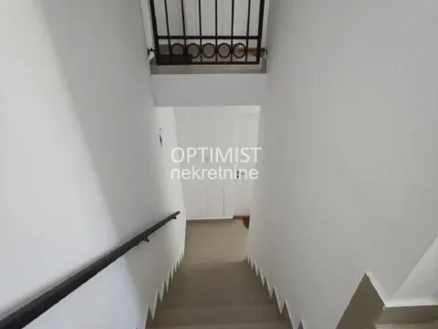 Sale, three bedroom apartment, 40m², Lekino Brdo, Voždovac Sve Podlokacije - image 13