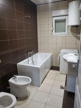 Rent, three bedroom apartment, 100m², Zagorič, Podgorica - image 9