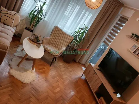 Izdavanje, dvosoban stan, 56m², Centar, Novi Sad - image 2