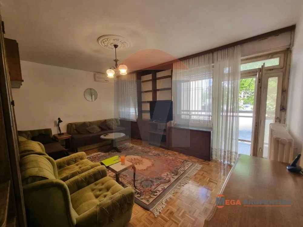 Izdavanje, trosoban stan, 75m², Palilula Sve Podlokacije, Beograd