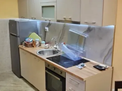 Izdavanje, dvosoban stan, 66m², Pobrežje, Podgorica