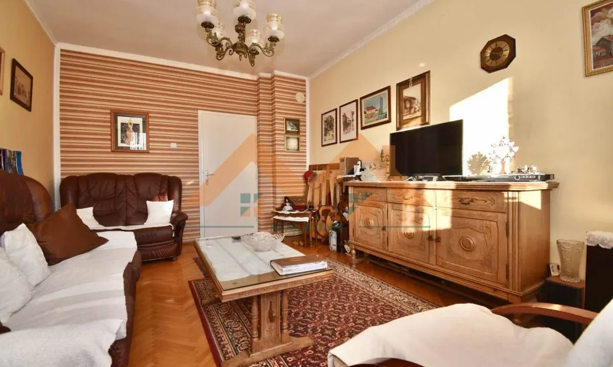 Prodaja, dvosoban stan, 73m², Centar, Podgorica