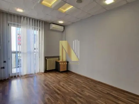 Izdavanje, poslovni prostor, 120m², Centar, Novi Sad - image 3