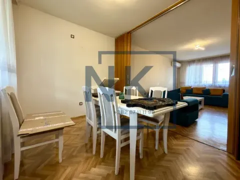 Izdavanje, trosoban stan, 105m², Centar, Podgorica - image 4