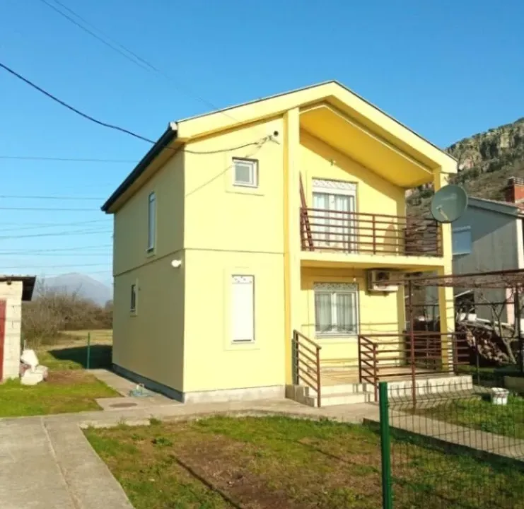 Rent, house, 105m², Tološi, Podgorica