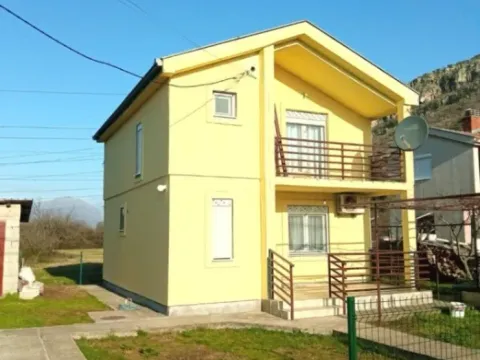Rent, house, 105m², Tološi, Podgorica