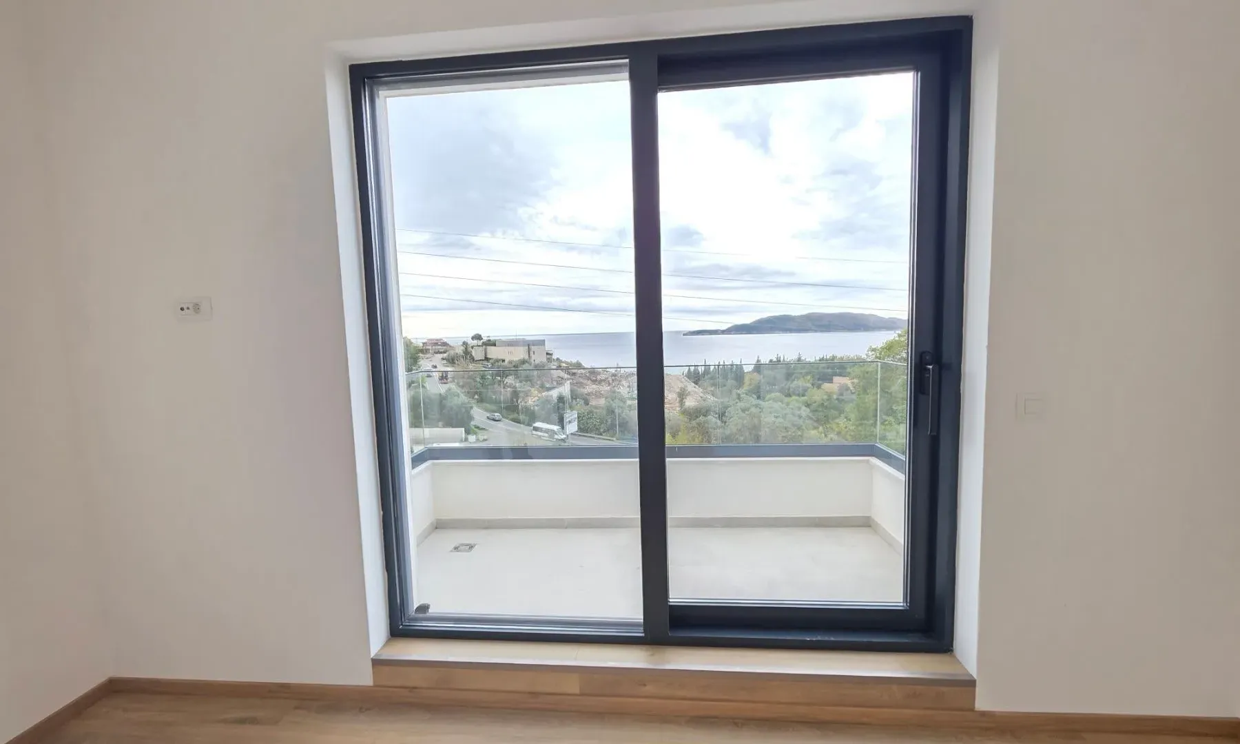Sale, two bedroom apartment, 114m², Kamenovo, Budva