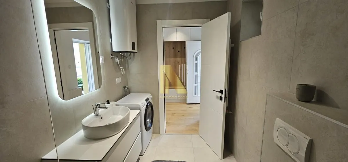 Izdavanje, jednosoban stan, 40m², Podbara, Novi Sad Sve Podlokacije