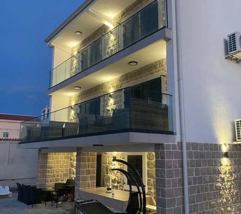 Rent, house, 200m², Luštica, Tivat