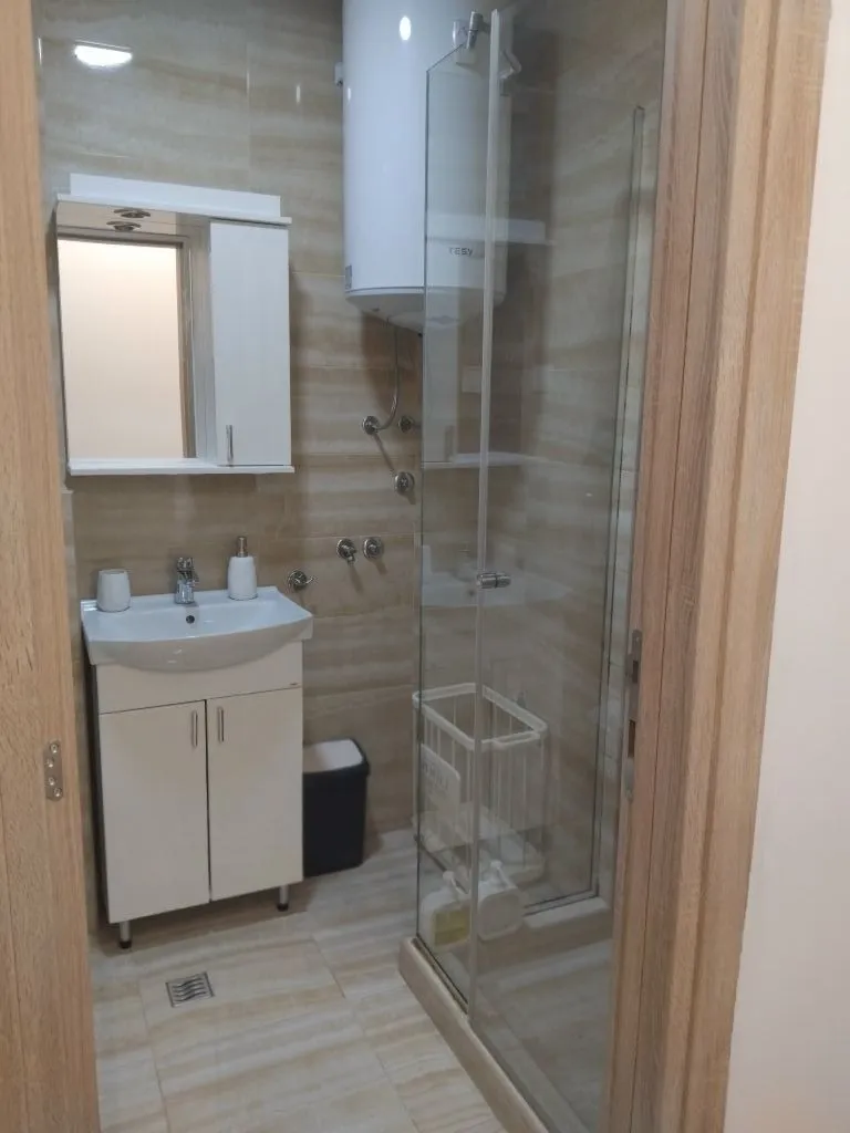 Stan-na-dan, jednosoban stan, 43m², Ljubović, Podgorica