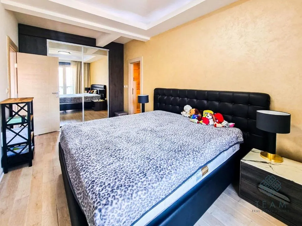 Sale, three bedroom apartment, 156m², Kostanjica, Kotor