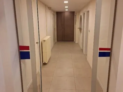 Izdavanje, poslovni prostor, 653m², Stari Merkator, Novi Beograd Sve Podlokacije - image 11