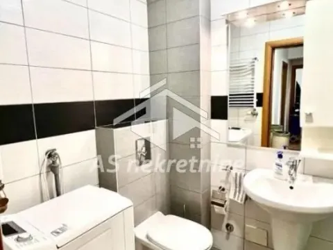 Izdavanje, trosoban stan, 70m², Banovo Brdo, Beograd - image 15