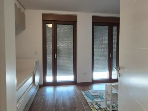 Izdavanje, trosoban stan, 88m², Novi Beograd Sve Podlokacije, Beograd - image 7