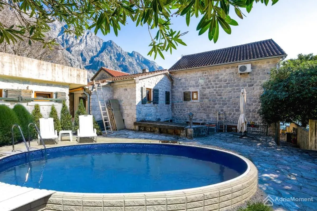 Sale, house, 500m², Orahovac, Kotor