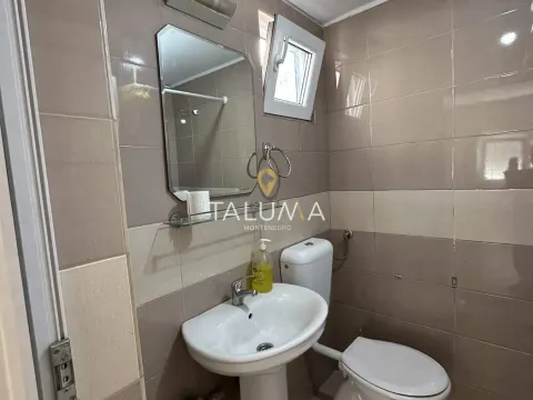 Izdavanje, jednosoban stan, 27m², Centar, Podgorica - image 3