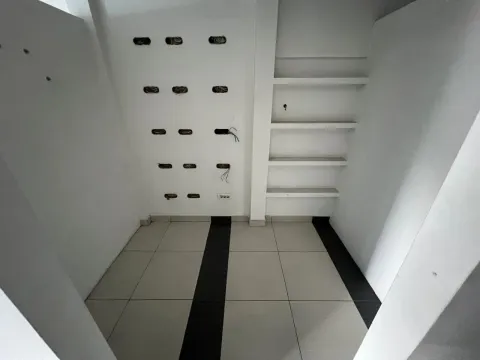 Sale, office space, 91m², Vezirov Most, Podgorica - image 3