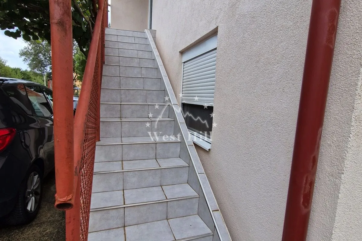 Prodaja, kuća, 110m², Utjeha, Bar