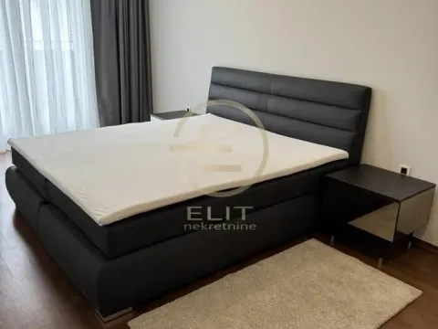 Izdavanje, četvorosoban stan, 123m², Sajmište, Novi Sad - image 8