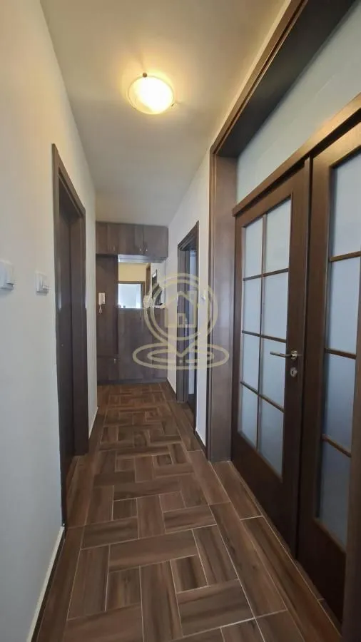 Prodaja, četvorosoban stan, 82m², Telep, Novi Sad Sve Podlokacije