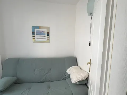 Rent, one bedroom apartment, 38m², Budva, Crna Gora - image 14