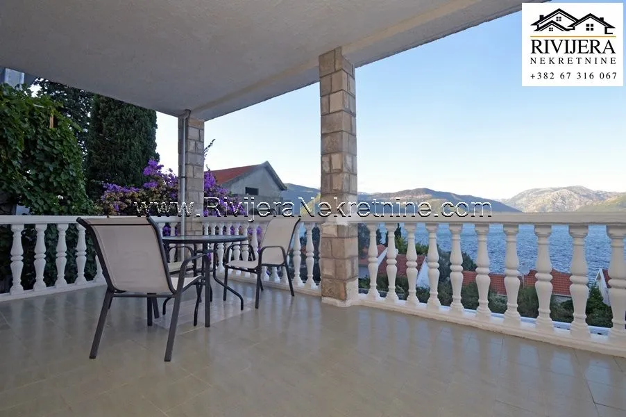 Sale, house, 400m², Krašići, Tivat