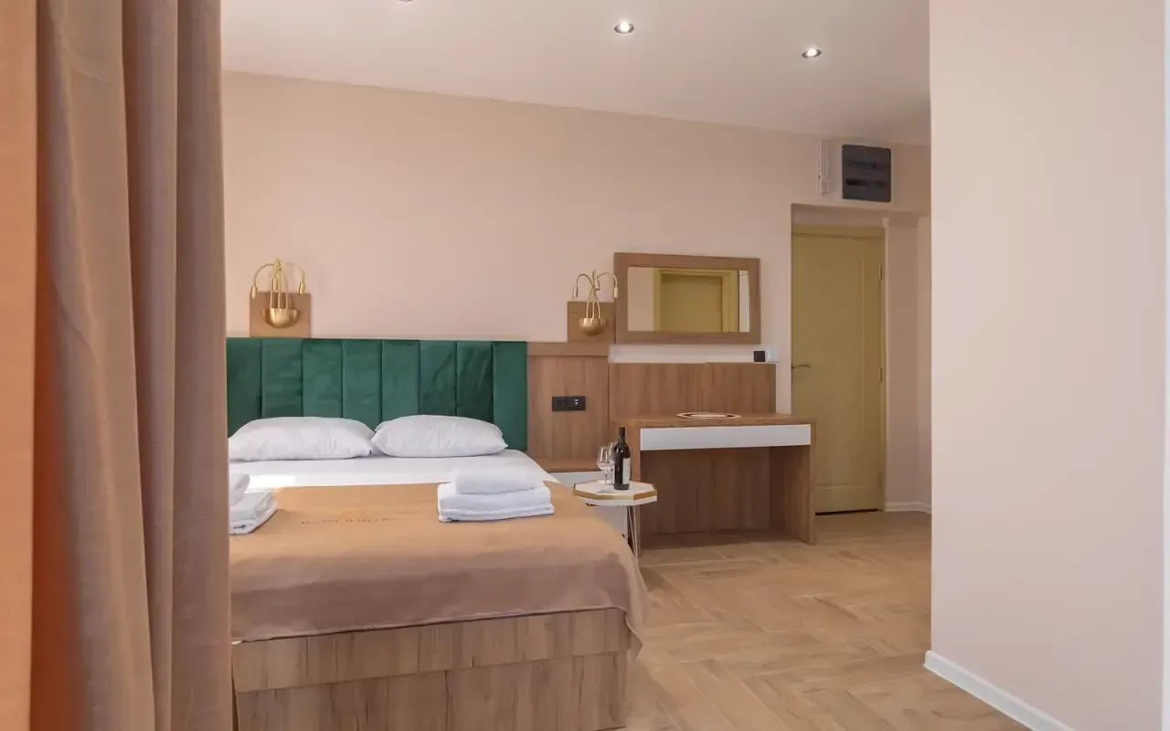 Rent, one bedroom apartment, 35m², Dobra Voda, Budva