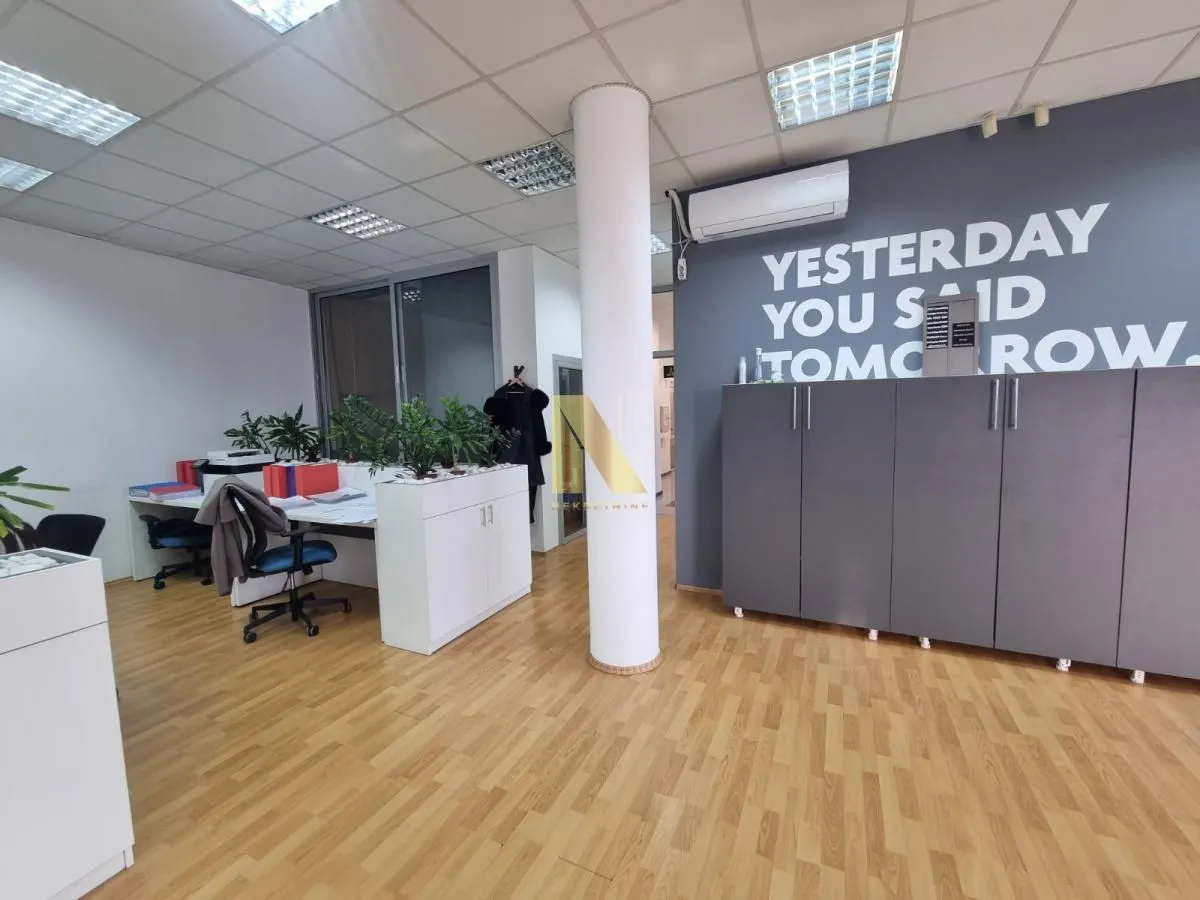 Rent, office space, 736m², Salajka, Novi Sad Sve Podlokacije