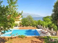 Sale, house, 260m², Bijela, Herceg Novi - image 11
