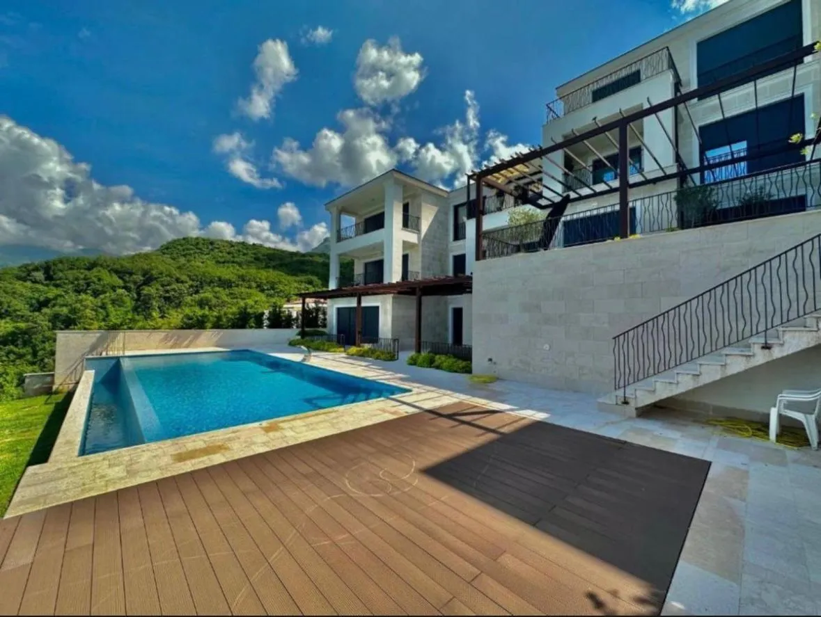 Prodaja, trosoban stan, 90m², Blizikuće, Budva