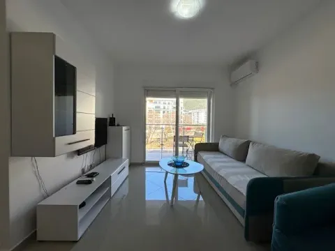 Prodaja, jednosoban stan, 59m², Šušanj, Bar - image 1