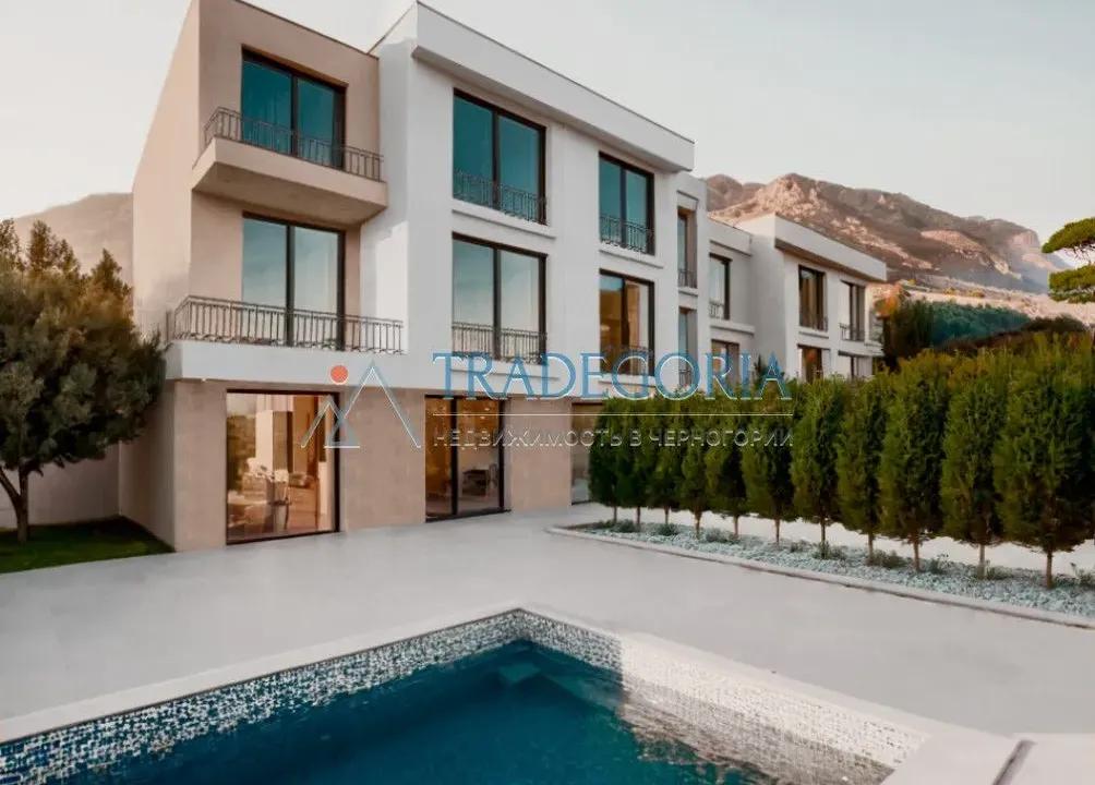 Sale, house, 230m², Sveti Stefan, Budva