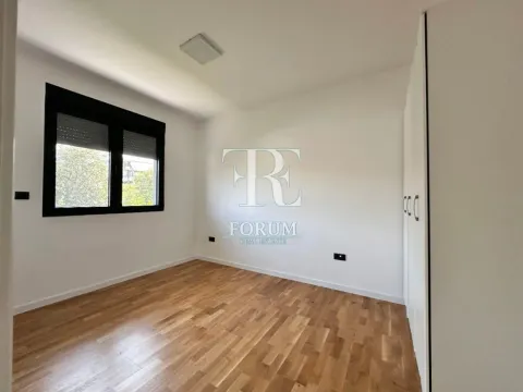 Rent, office space, 100m², Blok 9, Podgorica - image 6