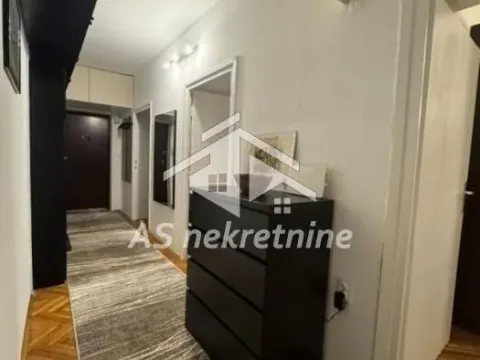 Rent, four bedroom apartment, 79m², Autokomanda, Voždovac Sve Podlokacije - image 9