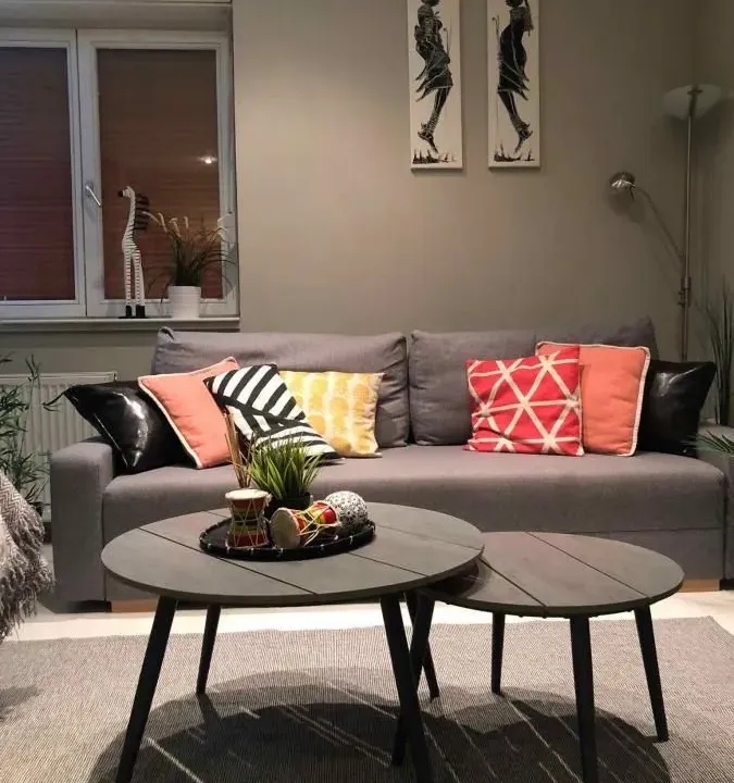 Izdavanje, dvosoban stan, 49m², Centar, Novi Sad