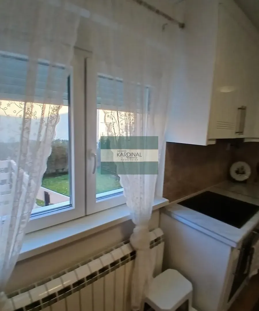Prodaja, kuća, 379m², Trnava, Jagodina