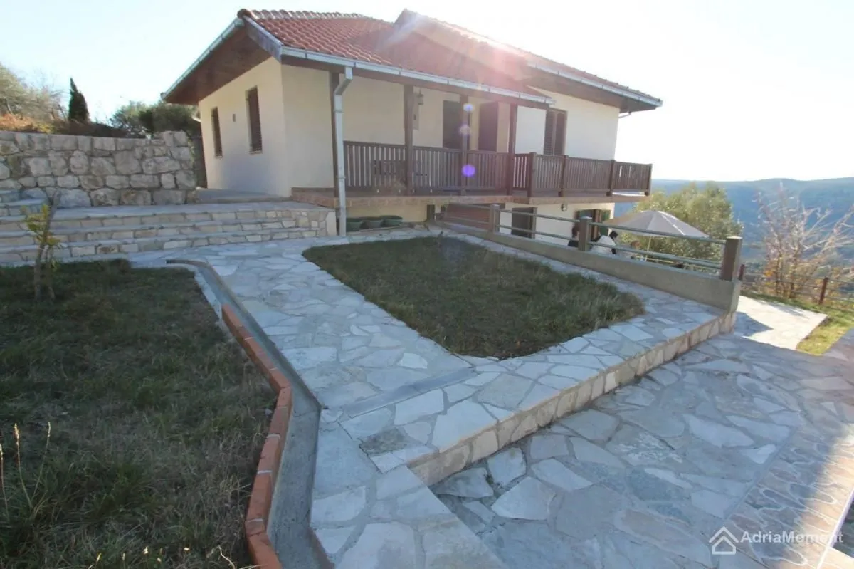 Prodaja, kuća, 392m², Prijeradi, Kotor