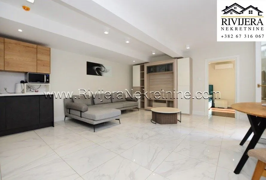 Prodaja, dvosoban stan, 74m², Đenovići, Herceg Novi