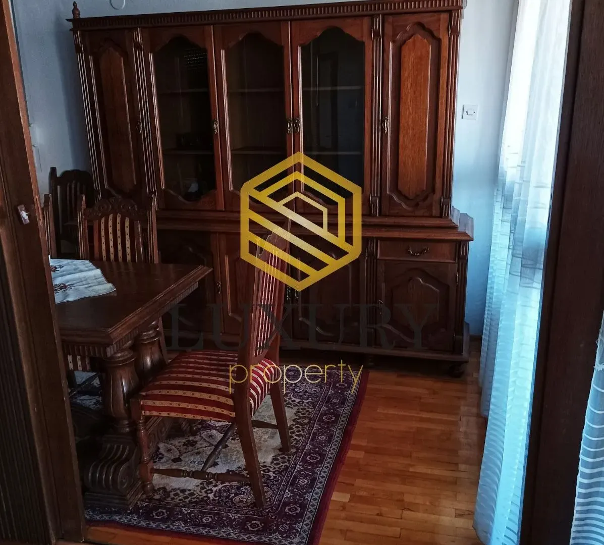 Prodaja, dvosoban stan, 76m², Blok 5, Podgorica