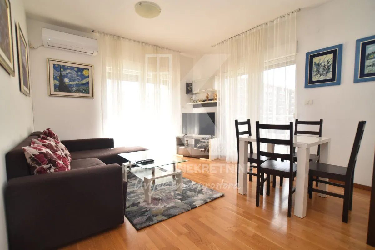 Rent, two bedroom apartment, 75m², City Kvart, Podgorica