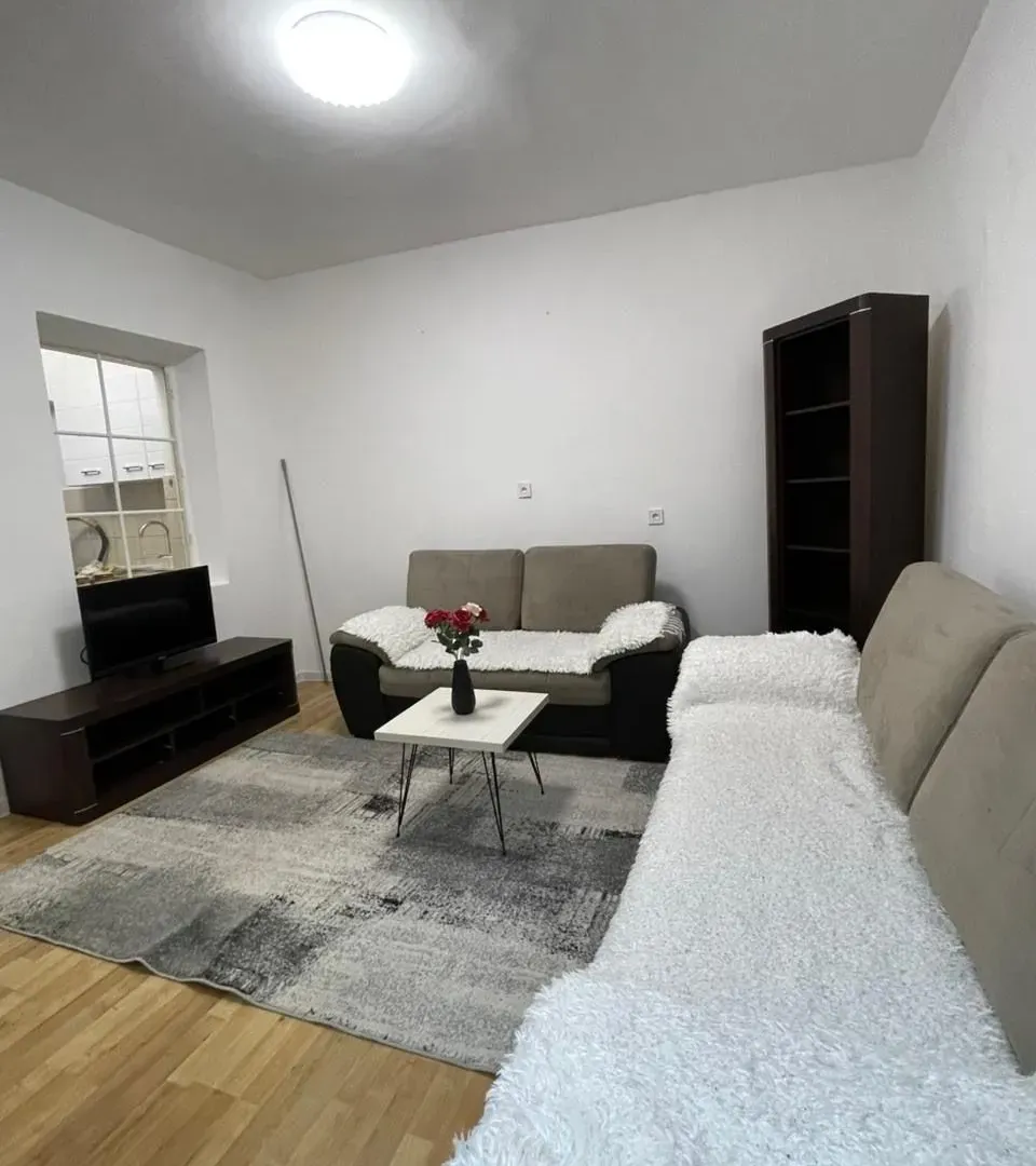 Rent, one bedroom apartment, 51m², Momišići, Podgorica