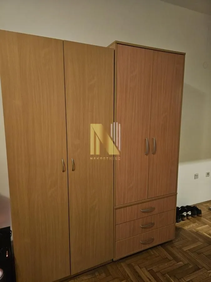 Izdavanje, garsonjera, 26m², Sajmište, Novi Sad