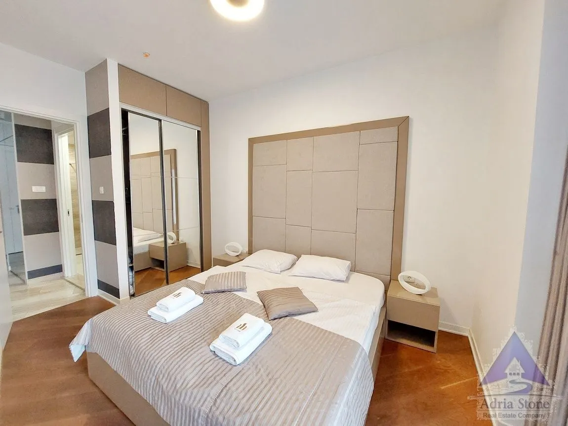 Sale, one bedroom apartment, 64m², Centar, Budva