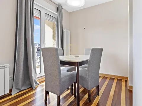 Rent, two bedroom apartment, 64m², Savski Venac, Beograd - image 4