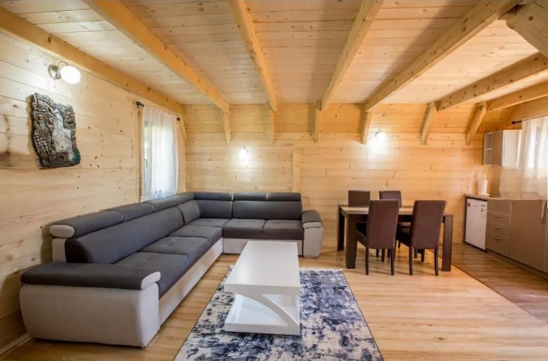 Prodaja, kuća, 207m², Borje, Žabljak