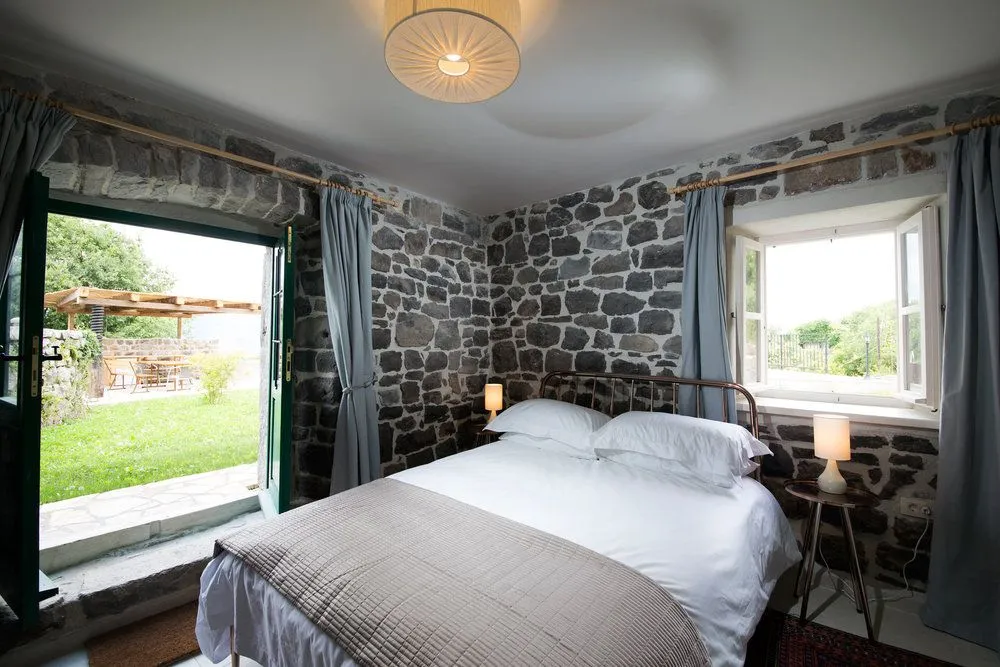 Prodaja, kuća, 235m², Tivat, Crna Gora