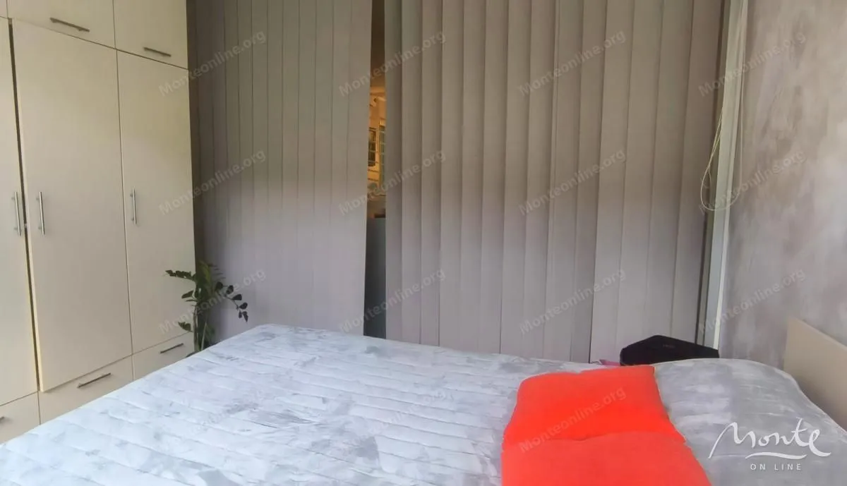 Prodaja, dvosoban stan, 54m², Dobrota, Kotor