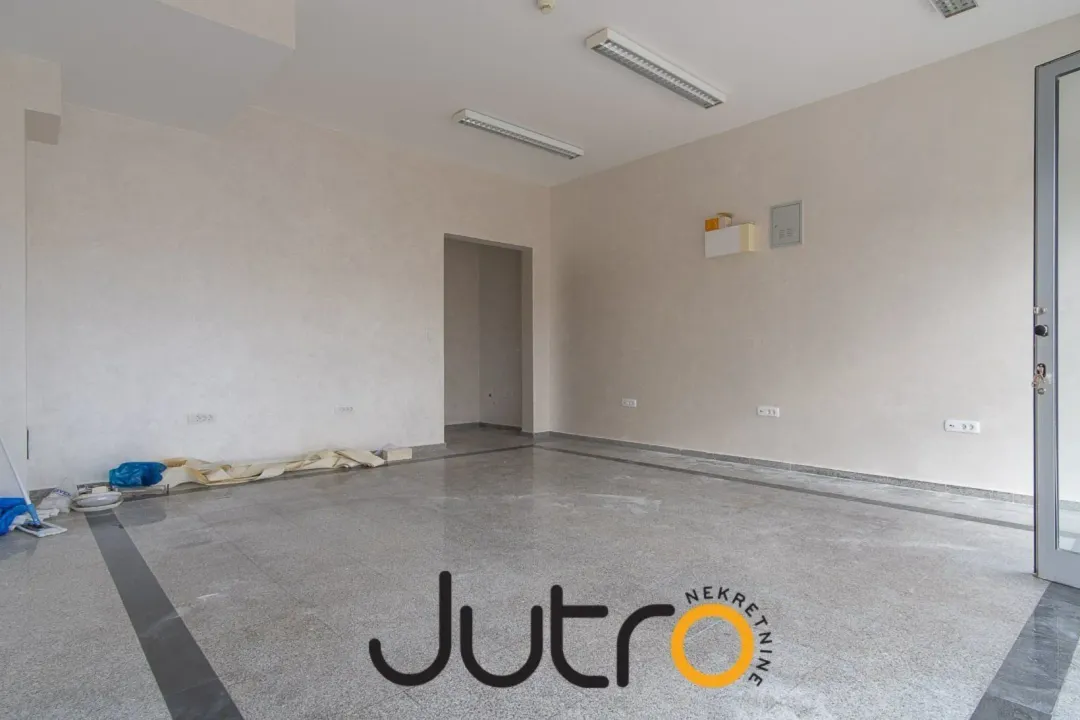 Sale, office space, 43m², Stari Aerodrom, Podgorica